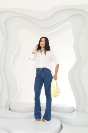 Calça Jeans Flare Feminina – Elegância e Alongamento da Silhueta FURIA Jeans